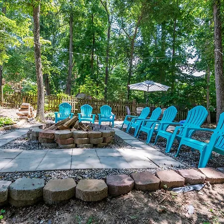 Kernersville King Beds Hot Tub Arcade Firepit